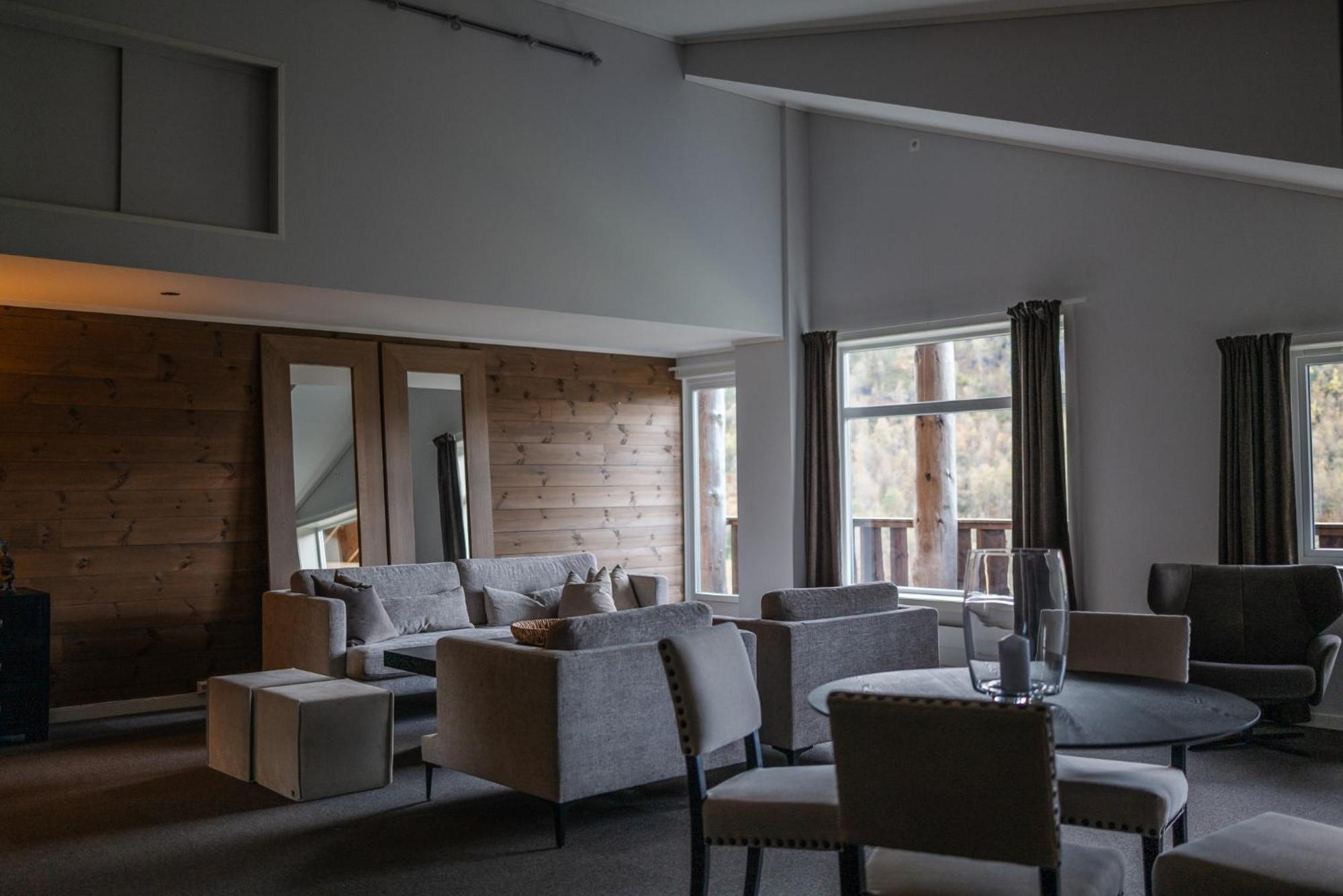 Blatind Boutique Hotel Stordal Exterior photo