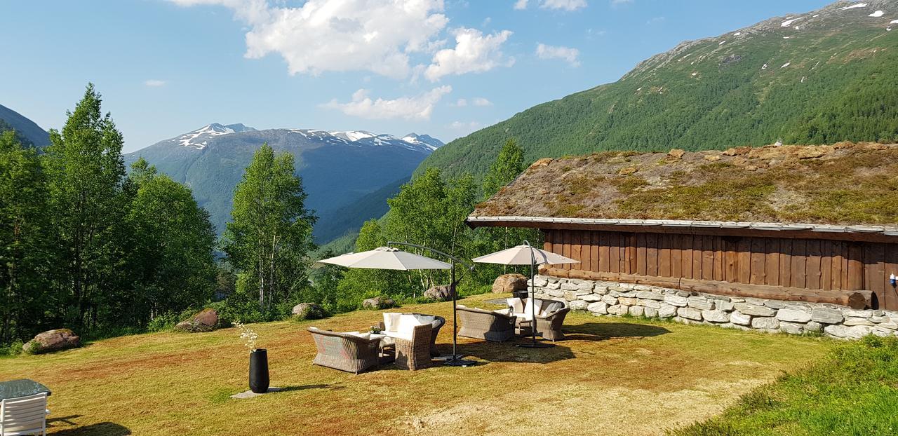 Blatind Boutique Hotel Stordal Exterior photo